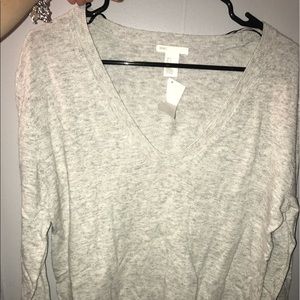 Long sleeved women's sweater